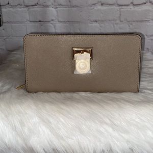Michael Kors HAMILTON TRAVELER Wallet